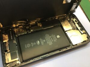 iPhone12ならデータそのまま即日修理可能なスマホ修理工房海老名ビナウォーク店へ！